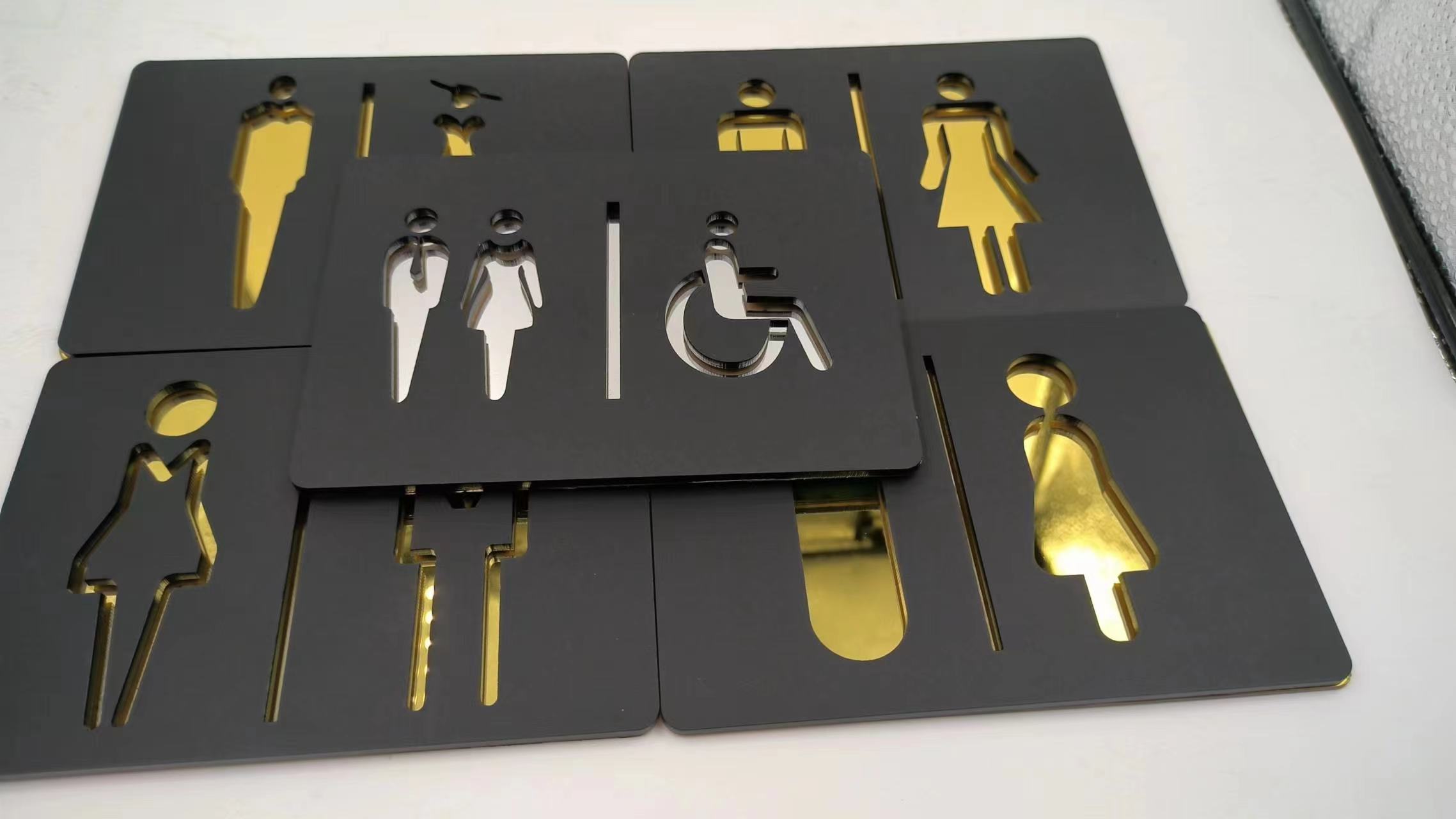 Matte Black Gold Toilet Sign P - огляд і ціна Home Bathroom Door Signs